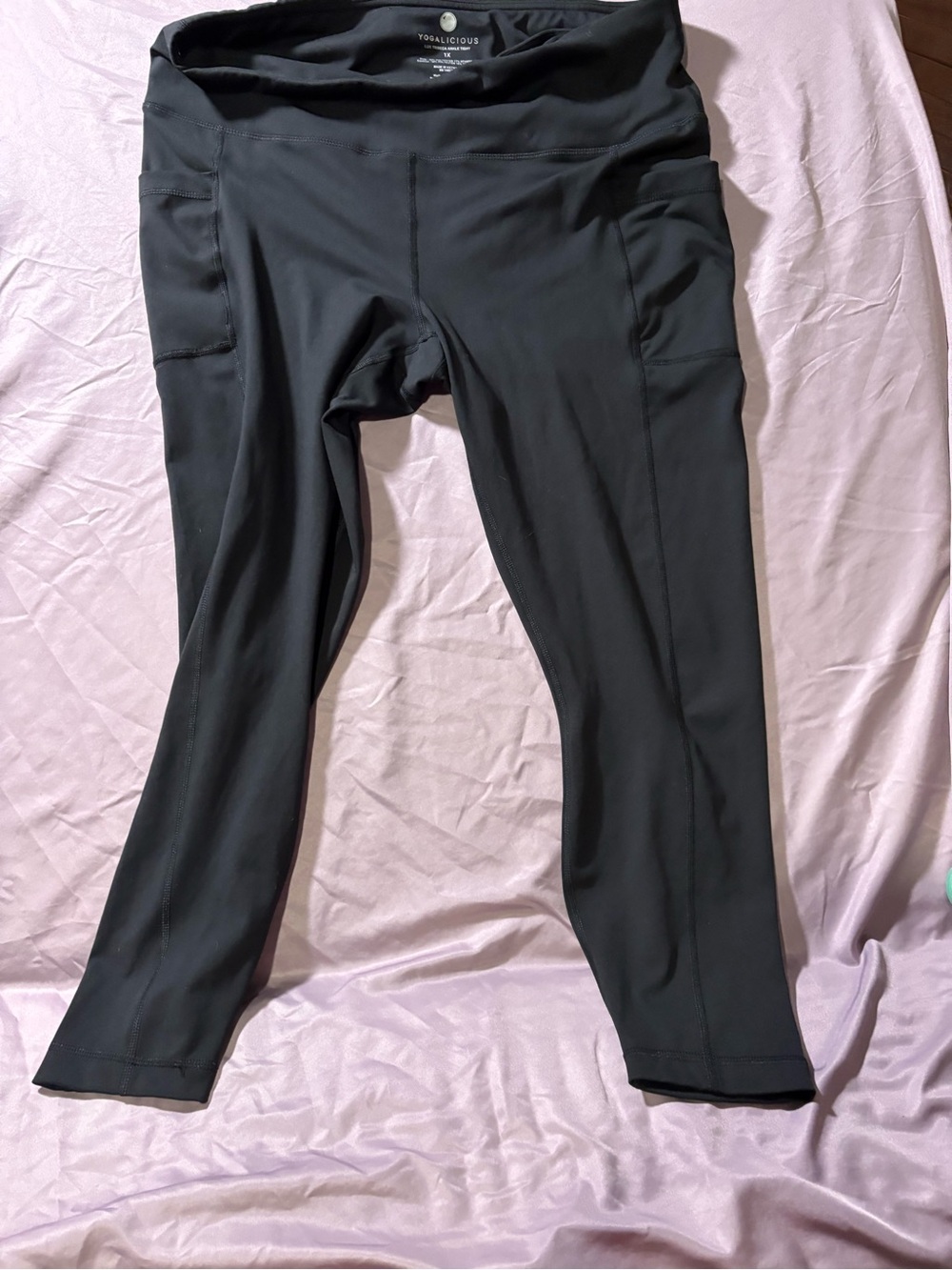 Yogalicious Black Jogger-Style Sweatpants with Side Pockets